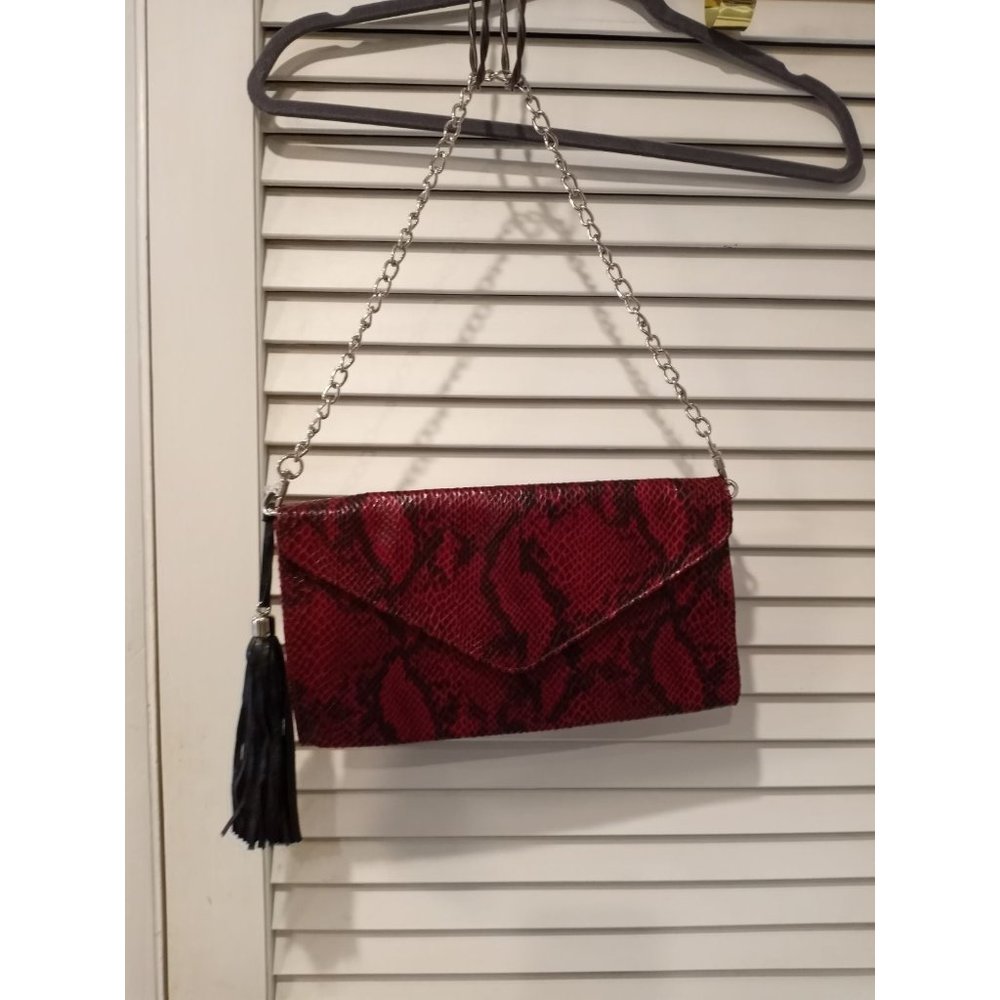 clutch purse with chain strap